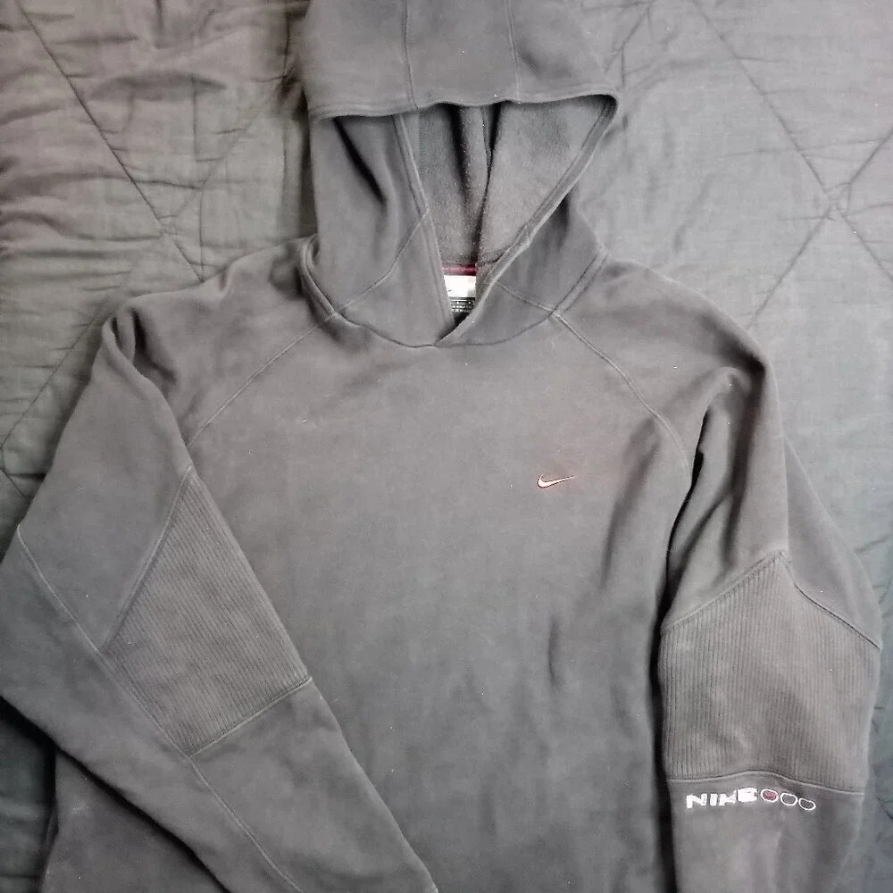 Vintage Y2K Nike Pullover Hoodie Sweatshirt Arm Hit